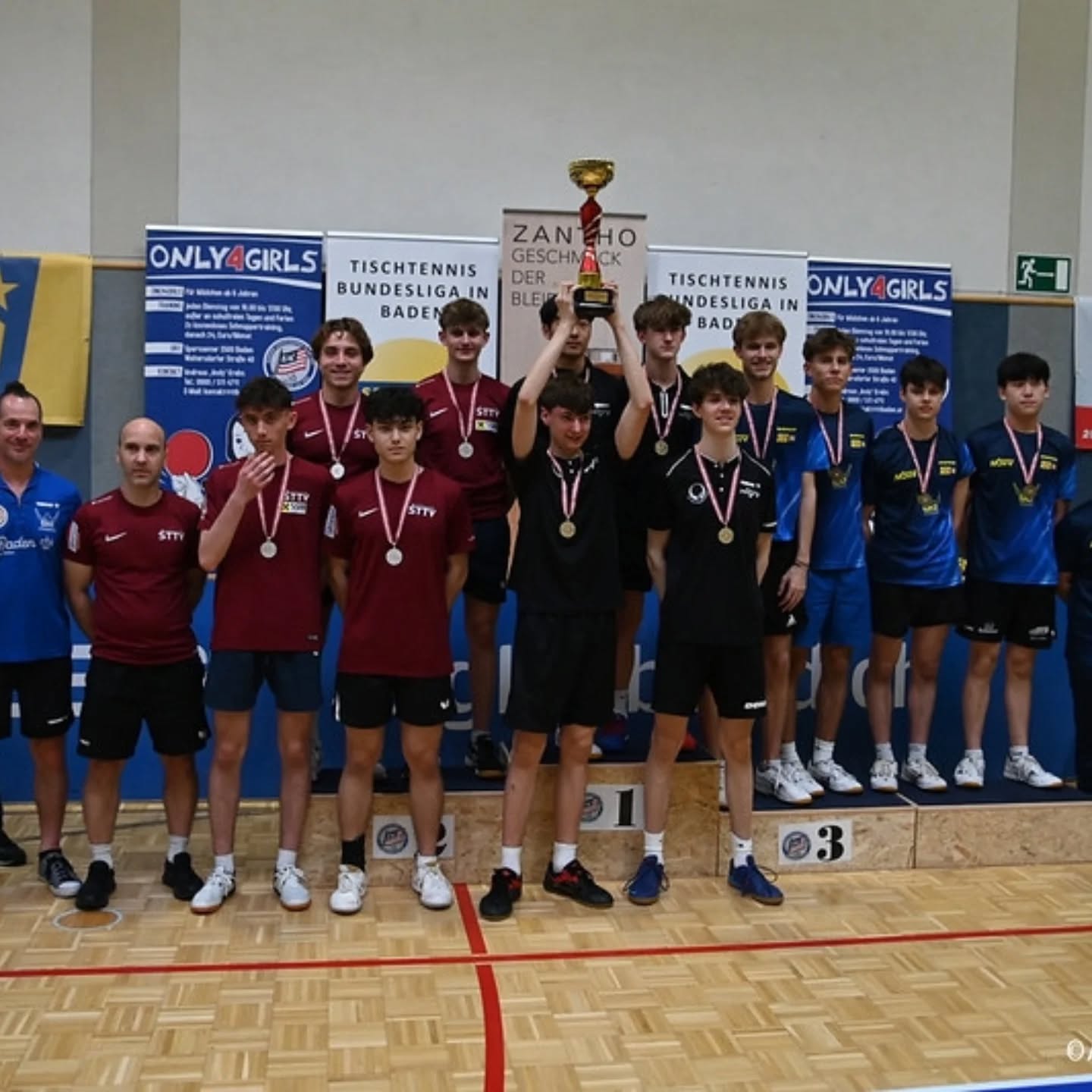 Liu Zhenlong holt 3 x Gold bei ÖM U21
