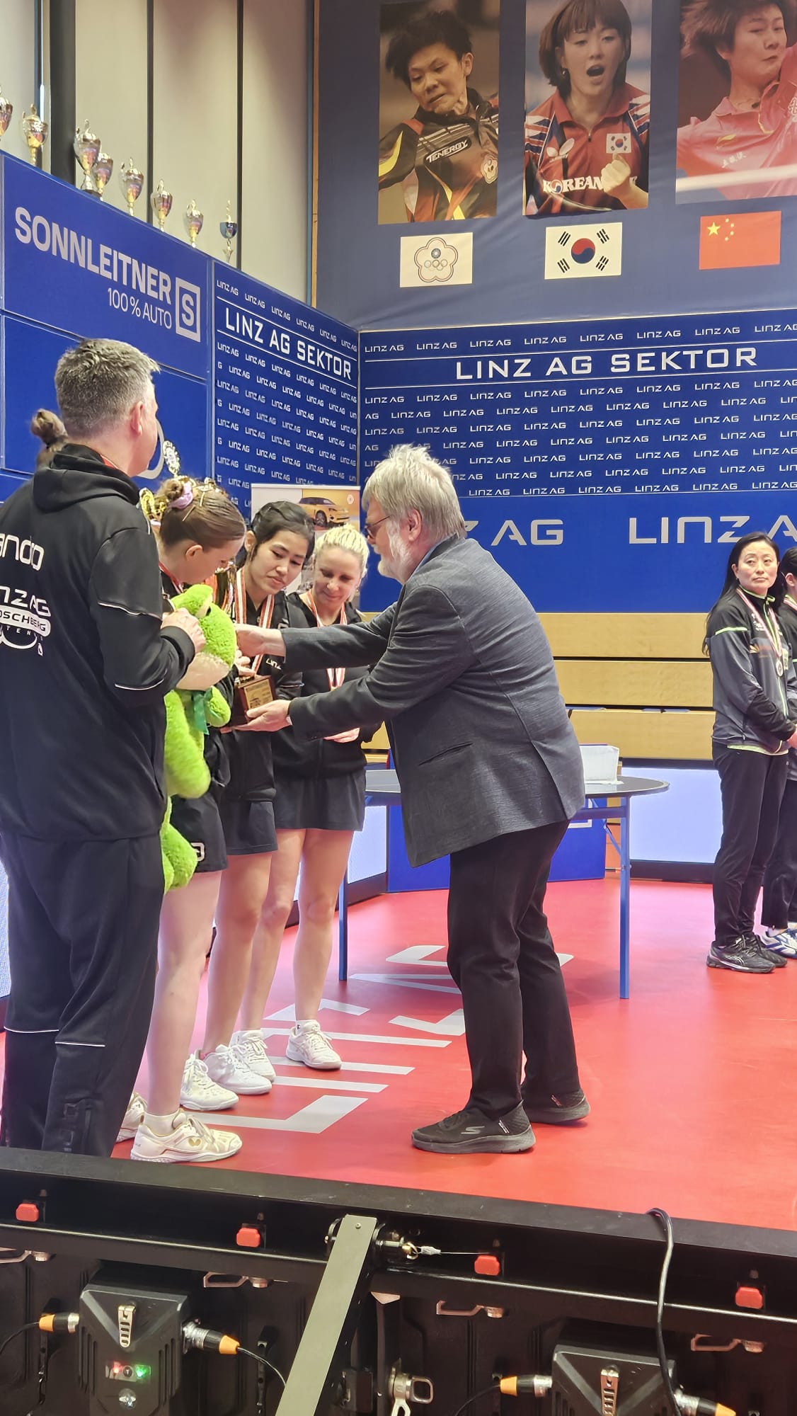 LINZ AG Froschberg holt historischen 25. Meistertitel
